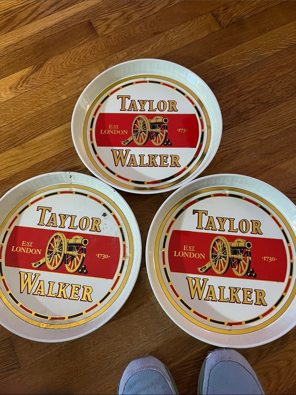 3 Taylor Walker Round Metal Serving Tray London Beer rare MINT